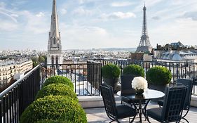 巴黎喬治五世四季飯店 Exterior photo